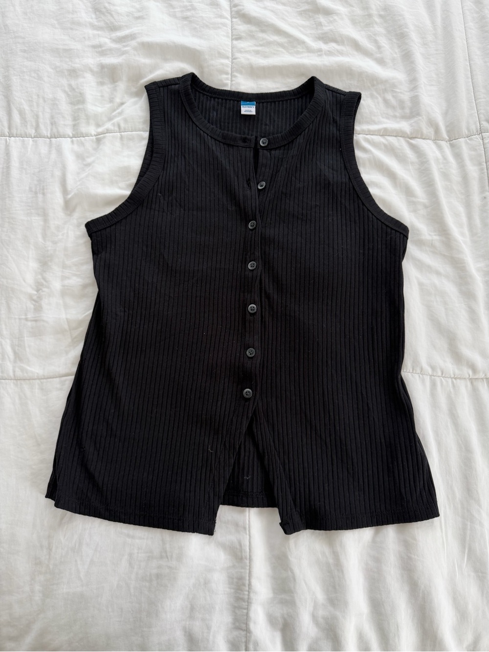 Old Navy Black Ribbed Button-Front Tank - Picture 2 of 5